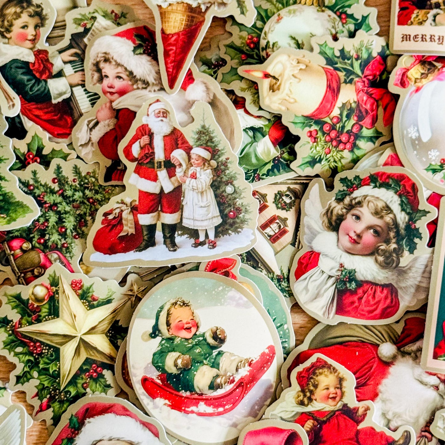 50pcs Vintage Christmas Stickers, Santa Claus, Merry Christmas Decals for Water Bottles, Laptops, Phones